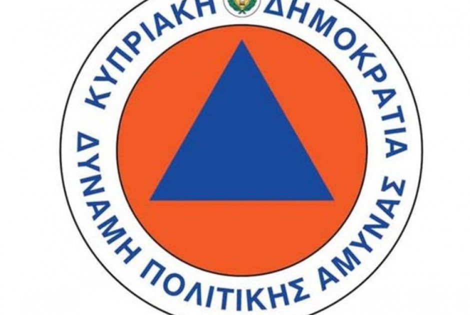 Συνεχίζονται οι περιπολίες της Πολιτικής Άμυνας στο Ακρωτήρι - Σε ισχύ η εκκένωση και κλειστά τα σχολεία