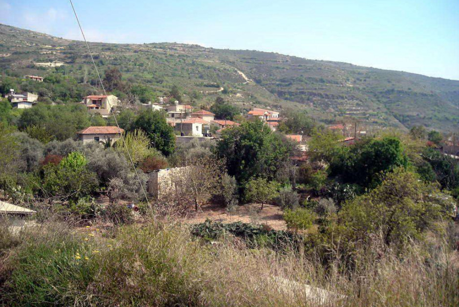 Οι κάτοικοι των Κεδάρων, από τα μικρότερα εκλογικά κέντρα, μιλούν στο ΚΥΠΕ