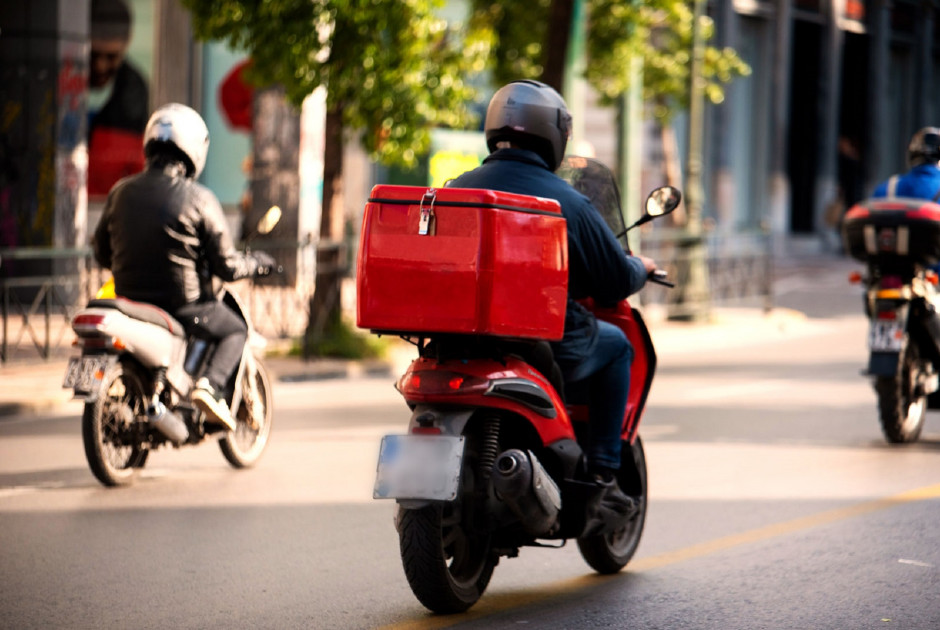 Πολίτες καταγγέλλουν εικόνα στα delivery: Βρώμικα 