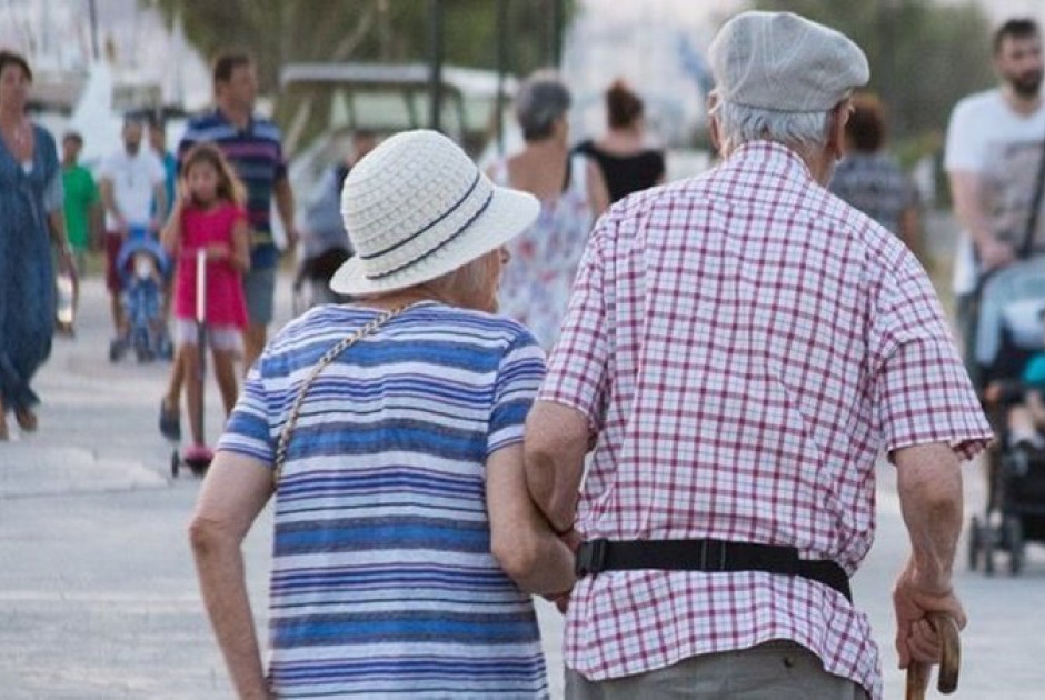 Πότε ανοίγουν οι αιτήσεις για το σχέδιο επιχορήγησης διακοπών χαμηλοσυνταξιούχων