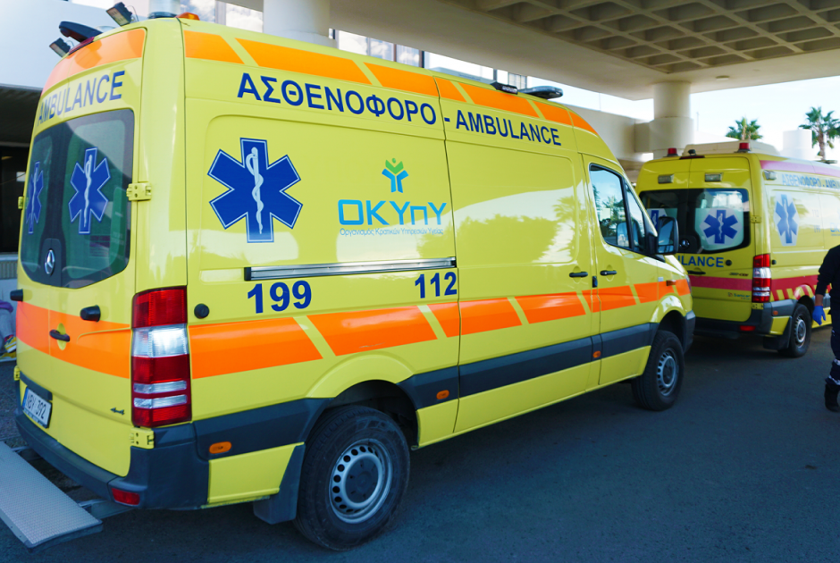 Λεμεσός: Μοτοσικλέτα συγκρούστηκε με όχημα - 21χρονος παλεύει για τη ζωή του