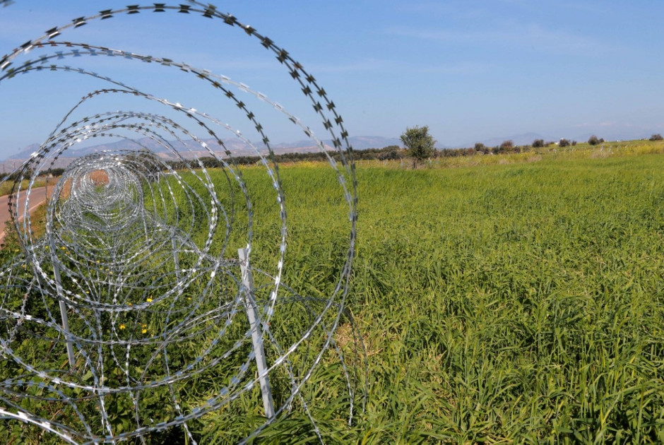 φραχτης πρασινη γραμμη αστρομεριτης συρματομπλεγμα