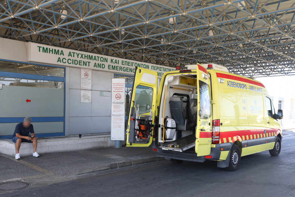Κλάπηκαν κινητά τηλέφωνα και χρηματικό ποσό από ΤΑΕΠ – Έκανε και καφέ ο «κλέφτης»; (ΒΙΝΤΕΟ)