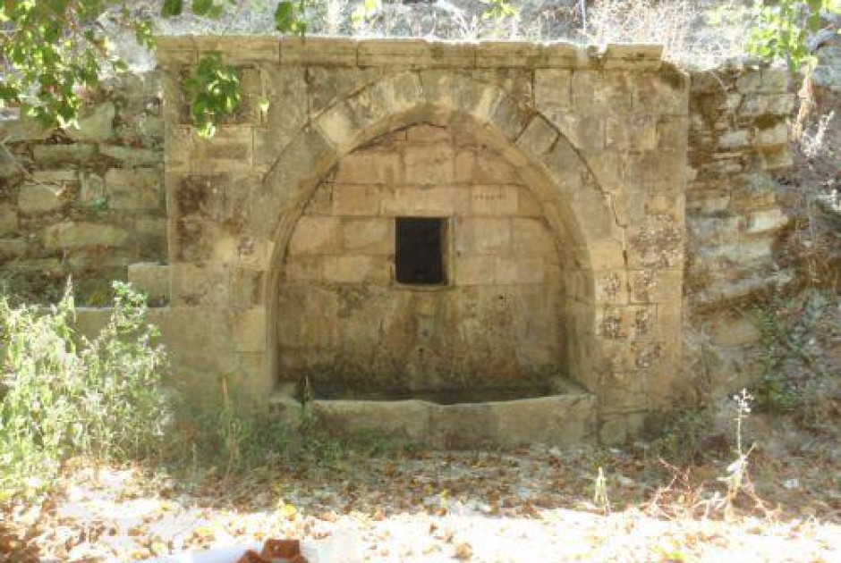 Μεσαιωνική βρύση Χούλου