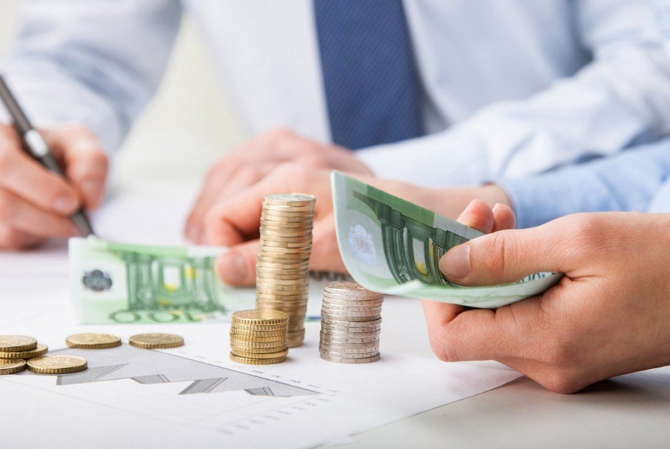 Αυξήθηκαν €71,5 εκ. τα δάνεια και κατά €330,8 εκ. οι καταθέσεις το Νοέμβριο