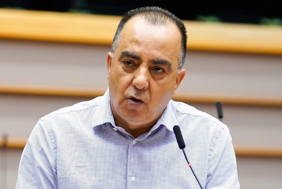 &Gamma;&iota;ώ&rho;&gamma;&omicron;&sigmaf; &Gamma;&epsilon;&omega;&rho;&gamma;ί&omicron;&upsilon;: &Zeta;ή&tau;&eta;&sigma;&epsilon; &epsilon;&kappa; &nu;έ&omicron;&upsilon; ά&nu;&omicron;&iota;&gamma;&mu;&alpha; &tau;&eta;&sigmaf; &upsilon;&pi;ό&theta;&epsilon;&sigma;&eta;&sigmaf; &tau;&omicron;&upsilon; &kappa;&alpha;&tau;&alpha;&sigma;&kappa;&omicron;&pi;&epsilon;&upsilon;&tau;&iota;&kappa;&omicron;ύ &laquo;&mu;&alpha;ύ&rho;&omicron;&upsilon; &beta;&alpha;&nu;&raquo;