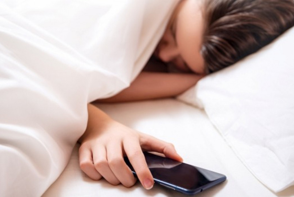 Πώς ξυπνούσαν οι άνθρωποι πριν από τα ξυπνητήρια;