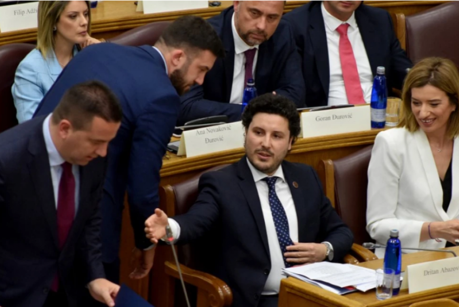 μαυροβουνιο 