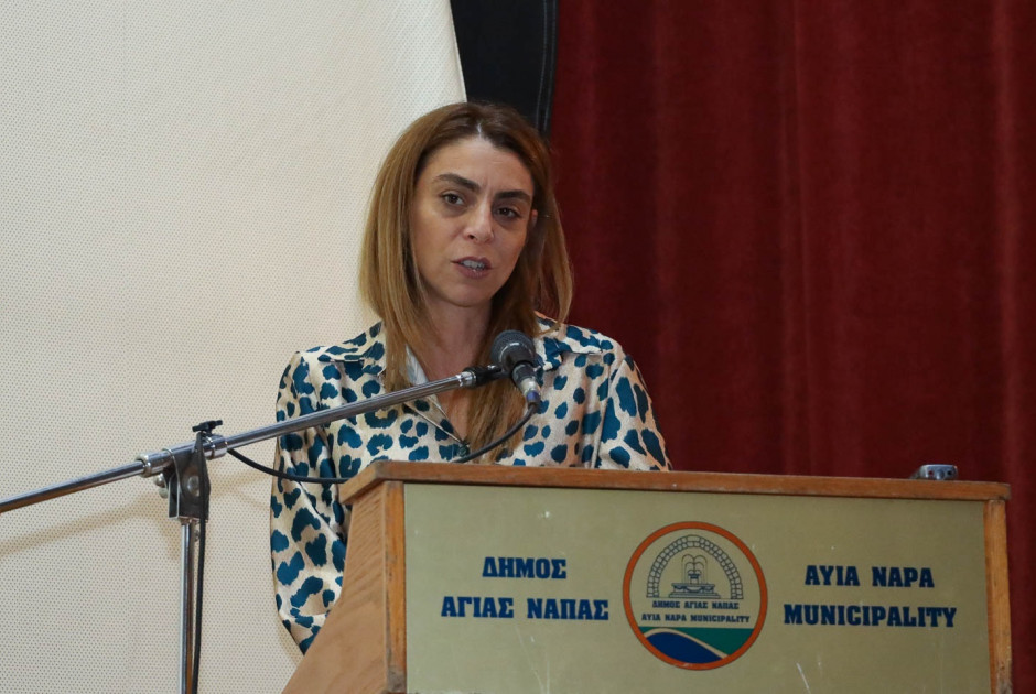 Αναστασία Ανθούση