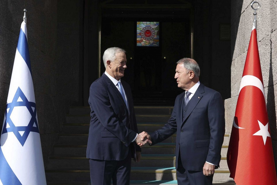 Μπένι Γκάντζ Χουλουσί Ακάρ