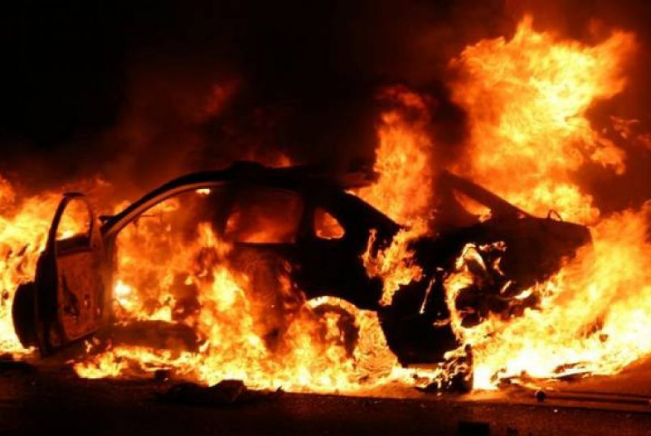 Πυρπόλησαν όχημα 43χρονου στη Λάρνακα