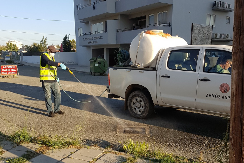 Ο Δήμος Λάρνακας εντατικοποιεί ψεκασμούς για καταπολέμηση κουνουπιών
