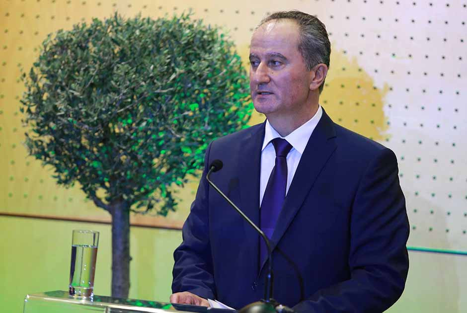 Ευχαριστεί ΠτΔ ο Μαλάς για το διορισμό του – «Λύσεις για να σταθεί ο κτηνοτροφικός τομέας ξανά στα πόδια του»