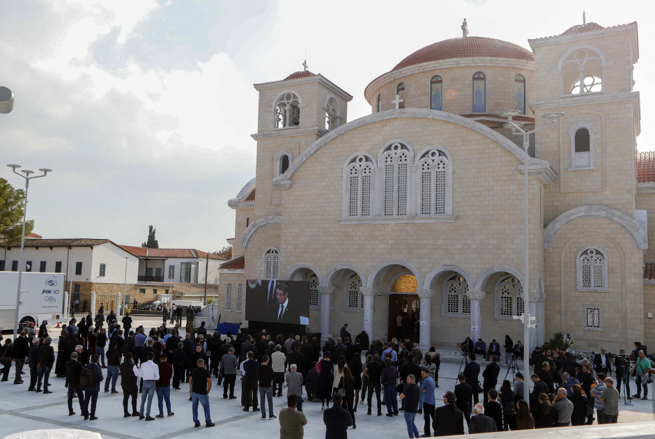 κόσμος κηδεία Αρχιεπισκόπου