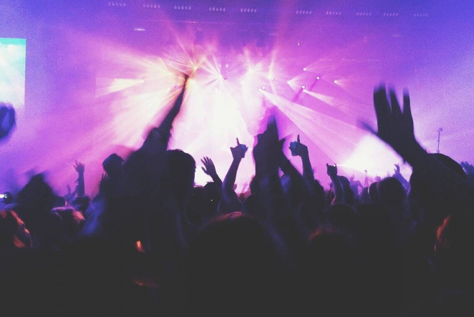 Ανείπωτη τραγωδία: «Έσβησε» ενώ διασκέδαζε σε νυχτερινό κέντρο