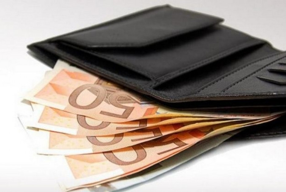 &Omicron;&lambda;&omicron;&mu;έ&lambda;&epsilon;&iota;&alpha;: Έ&gamma;&kappa;&rho;&iota;&sigma;&eta; &delta;&omega;&delta;&epsilon;&kappa;&alpha;&tau;&eta;&mu;&omicron;&rho;ί&omega;&nu; &gamma;&iota;&alpha; &Phi;&epsilon;&beta;&rho;&omicron;&upsilon;ά&rho;&iota;&omicron;, &epsilon;&kappa;&kappa;&rho;&epsilon;&mu;&epsilon;ί &kappa;&alpha;&tau;ά&theta;&epsilon;&sigma;&eta; 7 &pi;&rho;&omicron;ϋ&pi;&omicron;&lambda;&omicron;&gamma;&iota;&sigma;&mu;ώ&nu;