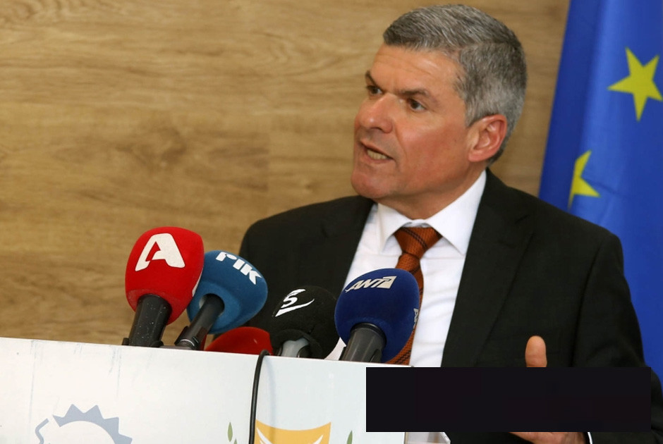 Υπουργός Εμπορίου Γιώργος Παπαναστασίου