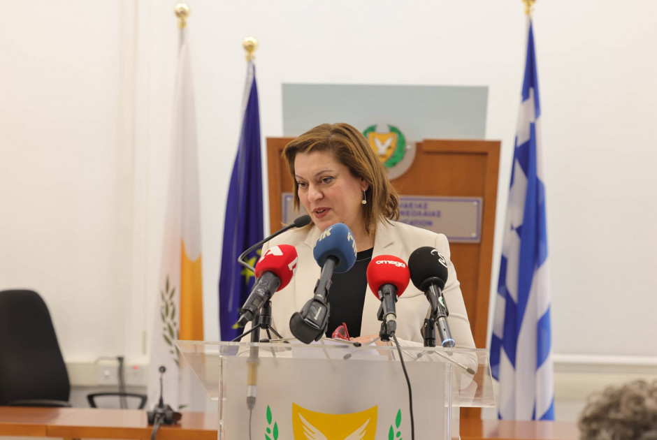 Υπουργός Παιδείας Αθηνά Μιχαηλίδου