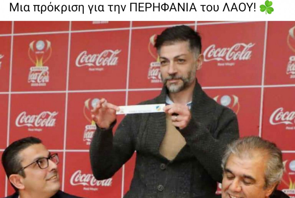 Φ