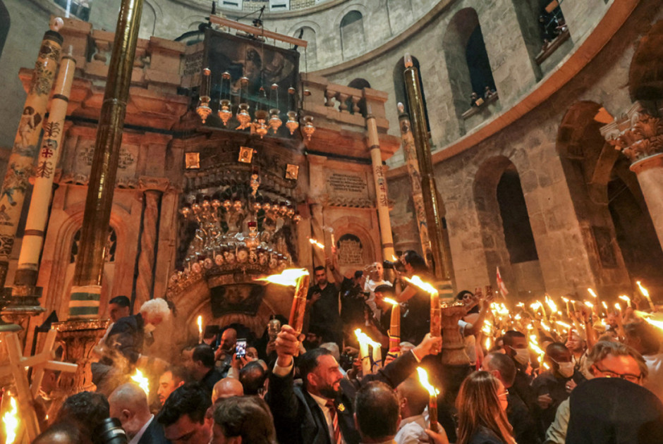 «Δεύτε λάβετε φως» – Λαμπρή τελετή αφής στον Πανάγιο Τάφο