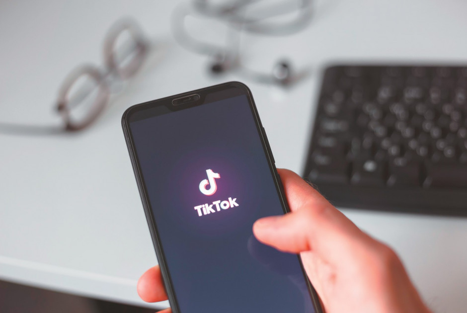 Δείτε το πιο viral βίντεο στο TikTok που… δεν δείχνει απολύτως τίποτα