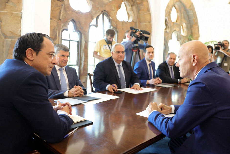 Πρόεδρος ENI.