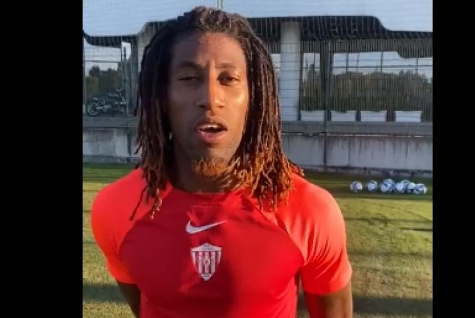 Η Νέα Σαλαμίνα για τον Καρλίτος