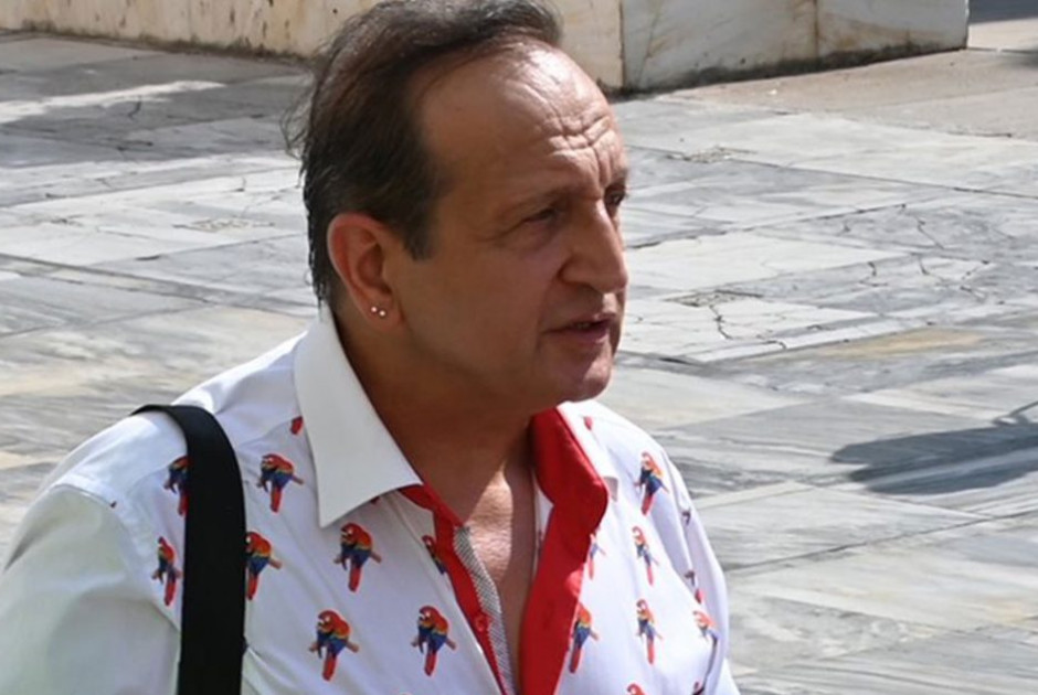 εγ