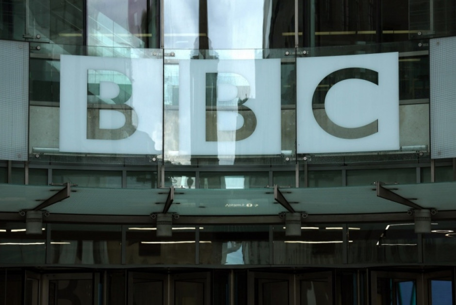 Επίσημη συγγνώμη του BBC στον Τραμπ για το επίμαχο ντοκιμαντέρ