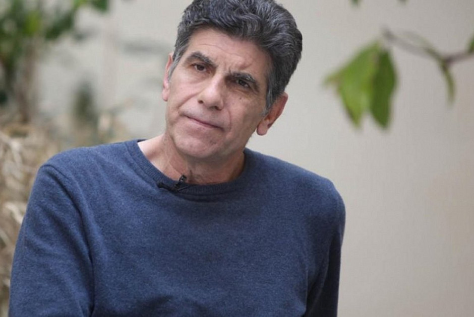 Γιάννης Μπέζος για τη Ναταλία Τσαλίκη: Δυσκολεύτηκα πολύ να μάθω να ακούω στον γάμο μου