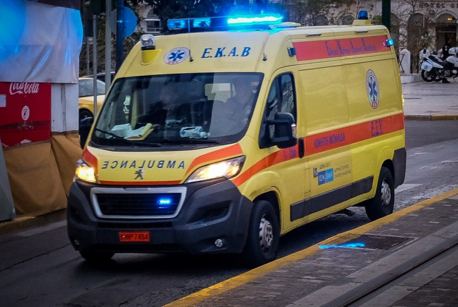 Μηχανή παρέσυρε γιαγιά με το εγγόνι της στην Πάτρα
