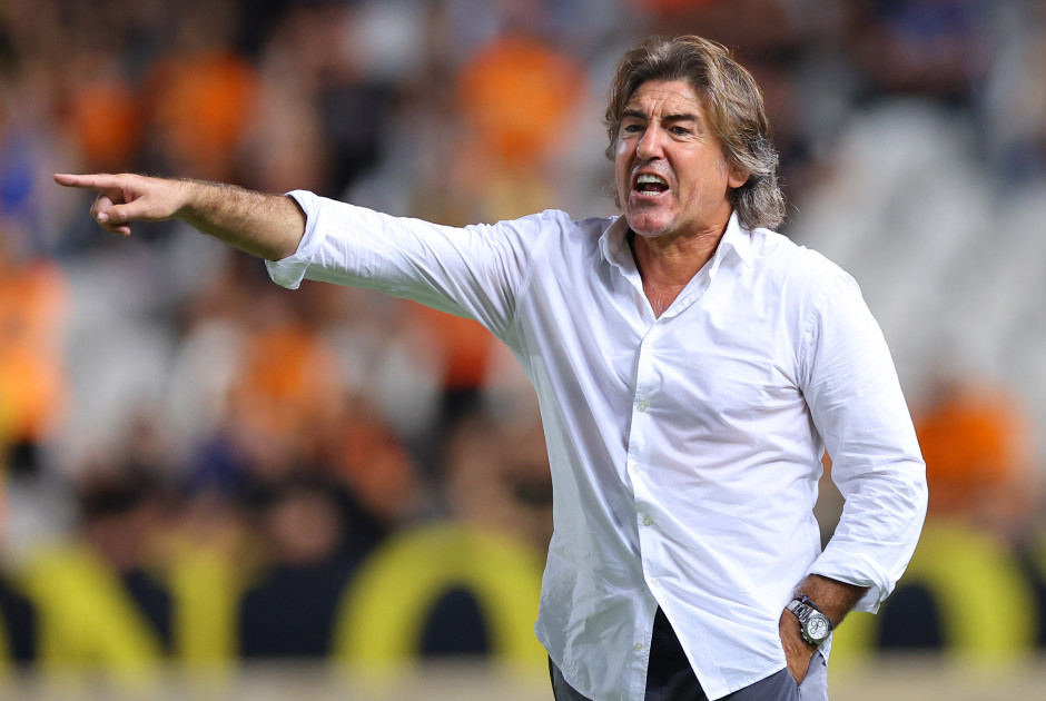 "Παίζει" του Σα Πίντο!