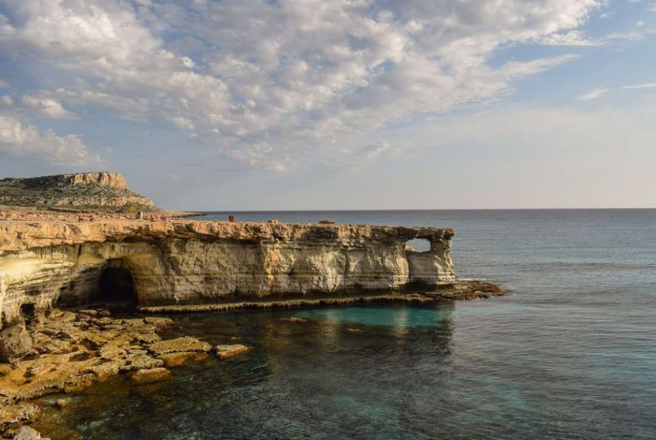Στο Νοσοκομείο γυναίκα μετά από ατύχημα στις θαλασσινές σπηλιές