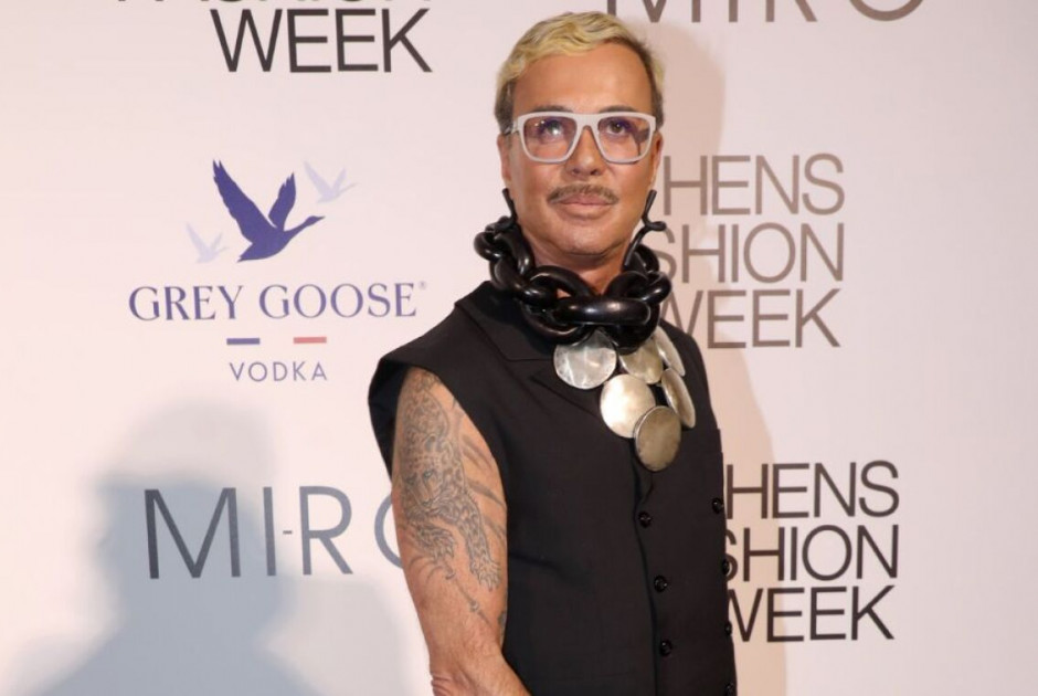 Λάκης Γαβαλάς: Υπάρχουν celebrities που ντύνονται καρναβάλια όλο τον χρόνο και κρίνουν εμένα