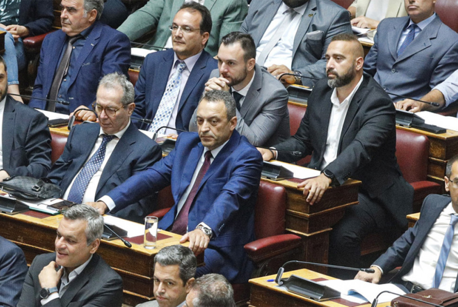 Η Βουλή των Ελλήνων θα λειτουργεί με 297 μέλη