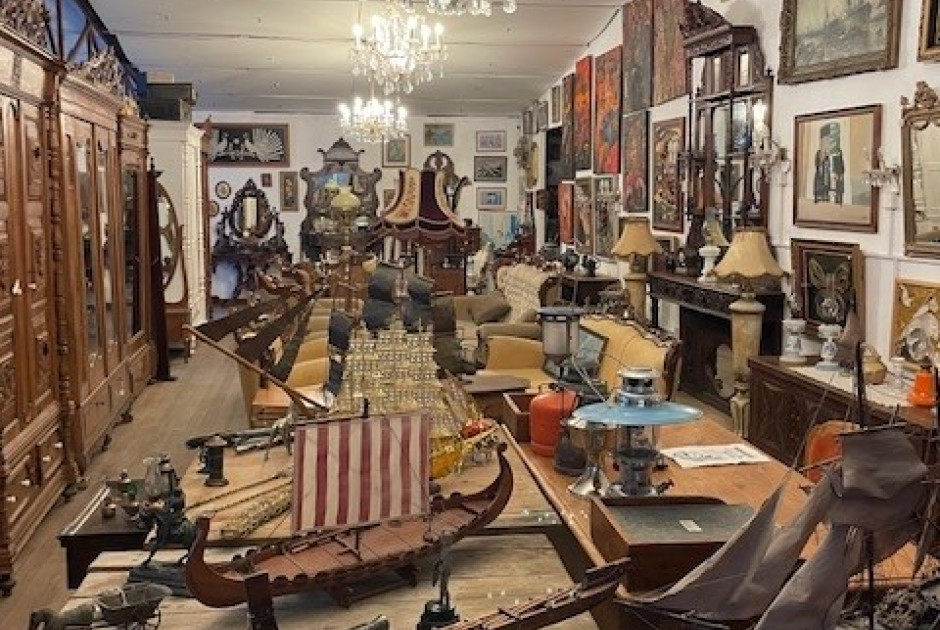 antiques Mall