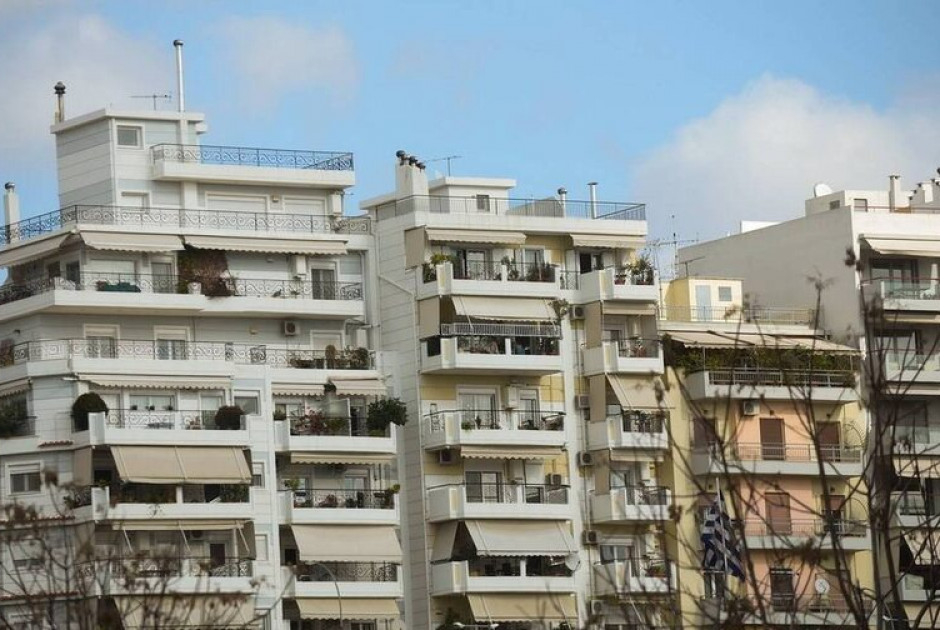 Λάρνακα: Στο δρόμο μέχρι το Σάββατο οι ένοικοι εξαώροφης οικοδομής (ΒΙΝΤΕΟ)