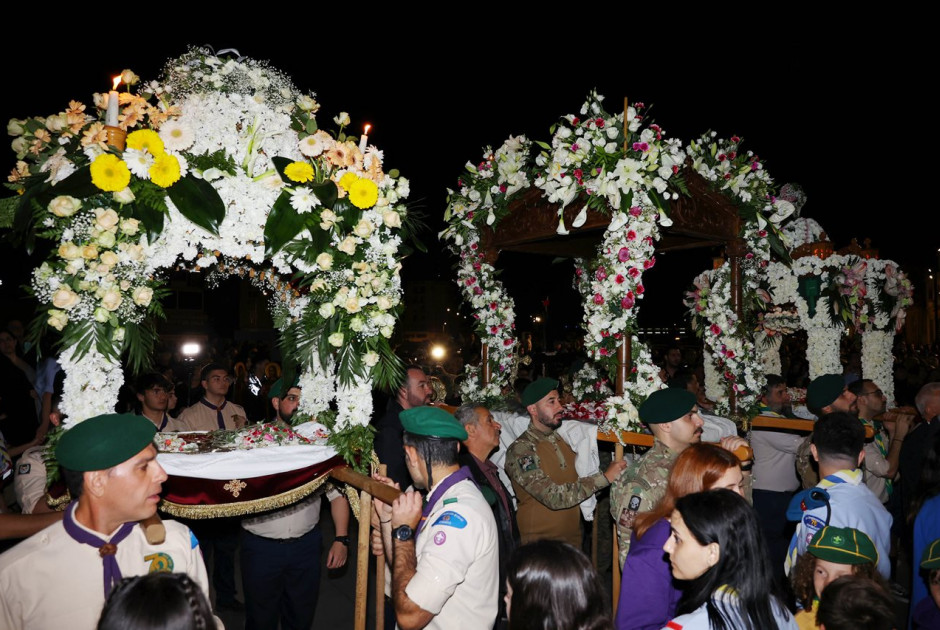 «Η ζωή εν τάφω κατετέθης, Χριστέ» – Ο Επιτάφιος θρήνος της Μεγάλης Παρασκευής