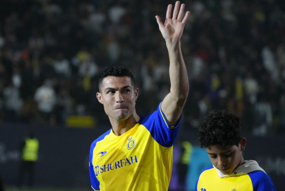 δ
