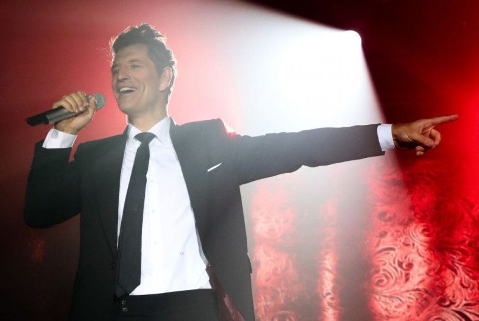 &Sigma;ά&kappa;&eta;&sigmaf; &Rho;&omicron;&upsilon;&beta;ά&sigmaf;: &Omicron; &pi;&alpha;&tau;έ&rho;&alpha;&sigmaf; &tau;&omicron;&upsilon; &pi;&rho;&omega;&tau;&alpha;&gamma;&omega;&nu;&iota;&sigma;&tau;&epsilon;ί &sigma;&epsilon; &theta;&epsilon;&alpha;&tau;&rho;&iota;&kappa;ή &pi;&alpha;&rho;ά&sigma;&tau;&alpha;&sigma;&eta;