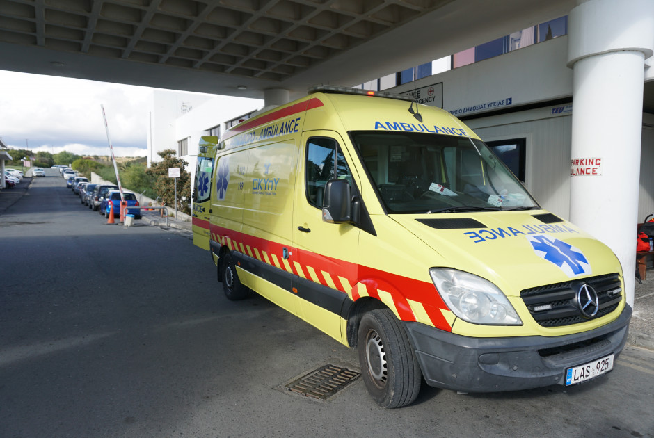 Νέο ασθενοφορο 24