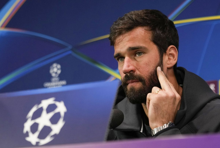 η