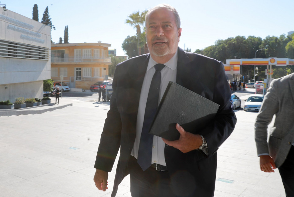 Γιατί δεν παίρνετε τους φονιάδες του Θανάση στο Δικαστήριο; Μα ποιους φονιάδες;