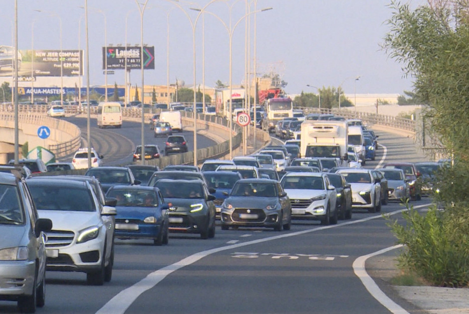 ΤΟΜ: Από 7 Ιανουαρίου ξεκινά η ανανέωση αδειών κυκλοφορίας για το 2026