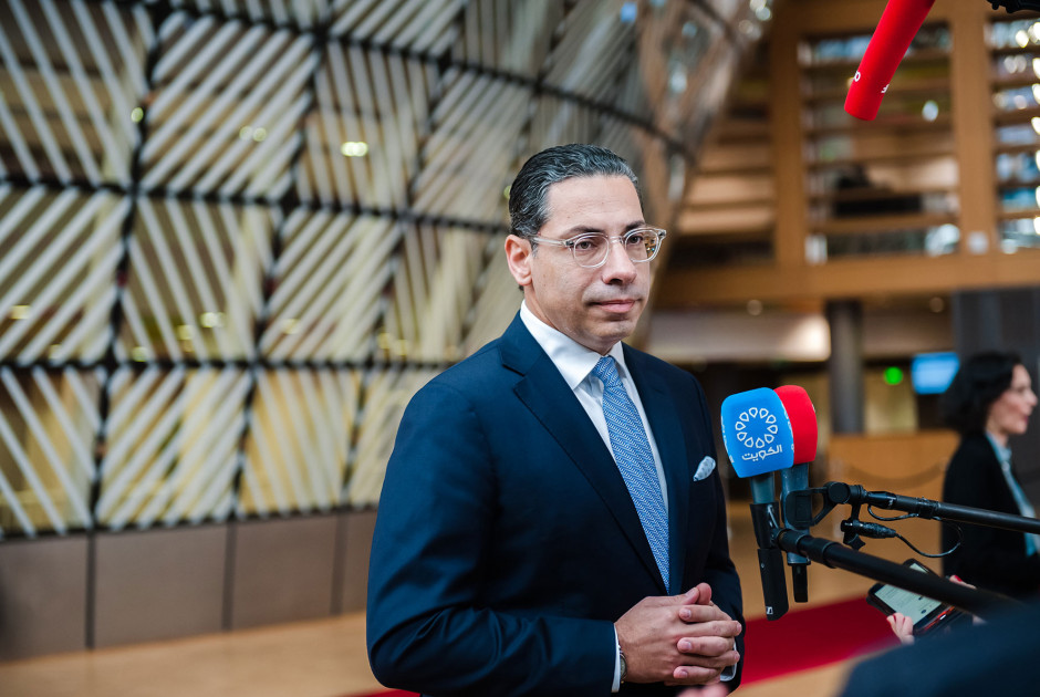 Τηλεφωνική επικοινωνία Κόμπου με Ιρανό ομόλογο για τις συνομιλίες για πυρηνικά