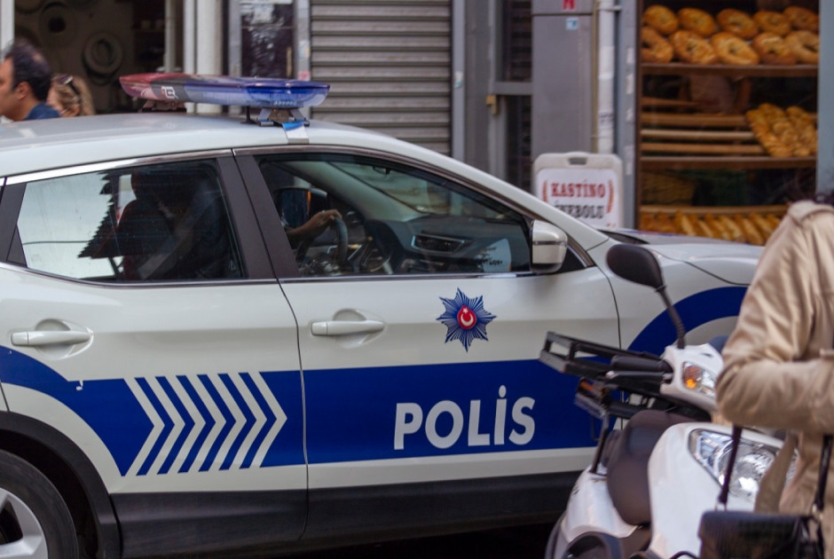 Χειροπέδες σε 115 πρόσωπα στην Τουρκία με την υποψία ότι είναι μέλη του ΙΚ