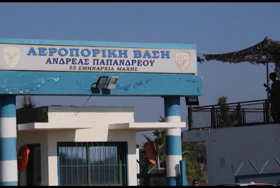 Απογείωση δύο F-16 από αεροπορική βάση Ανδρέας Παπανδρέου στο πλαίσιο εκπαίδευσης