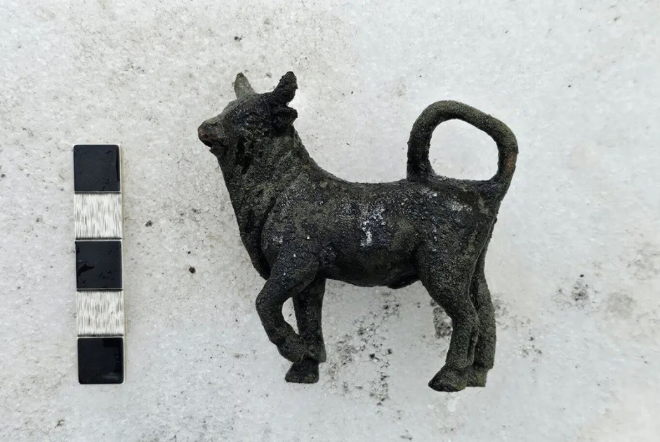 λθι
