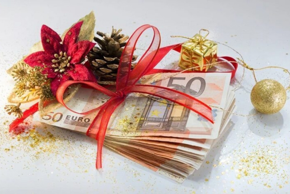 Πότε θα καταβληθούν συντάξεις, επιδόματα και 13ος ενόψει Χριστουγέννων