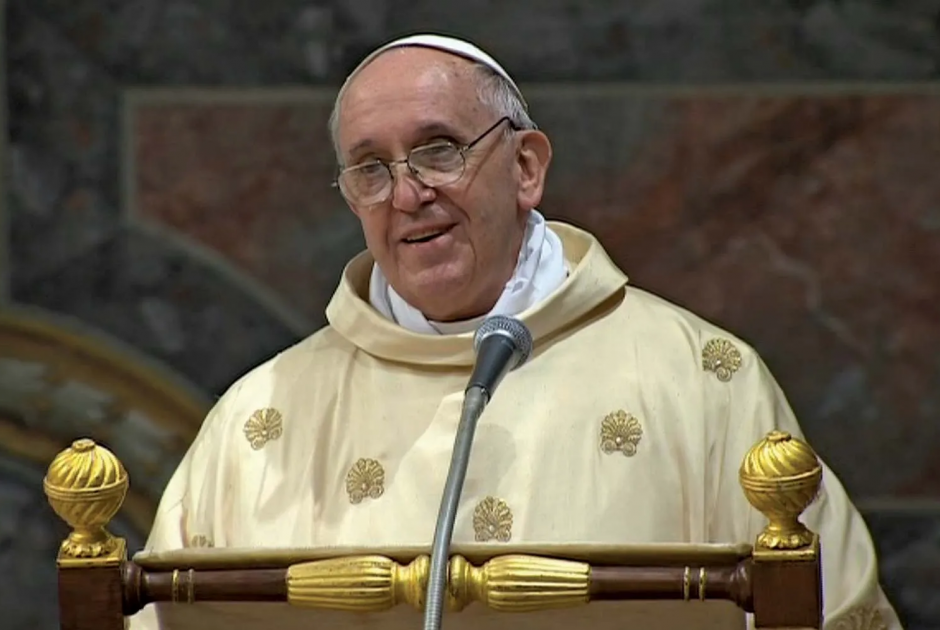 635